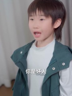《短剧 外星小宝来地球》55集在线短剧即刻播放