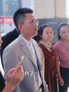 《短剧 玩火娇妻你别跑》82集独家短剧解锁观看