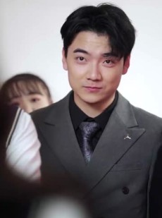 《短剧 换专业后高冷学长求带飞》51集免费解锁全剧情观看
