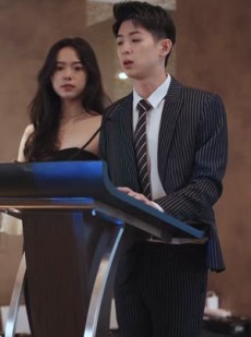 《短剧 穿越黑暗拥抱你》70集一键直达观看链接
