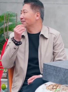《短剧 农爸跃龙门股海铸传奇》40集剧情完整呈现点击即看