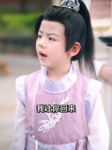 《短剧 萌宝国师让你放仙术你表演魔术》74集高清流畅短剧解锁