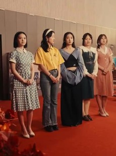 《短剧 重生八零，歌后变肥妻》70集独家短剧平台首播