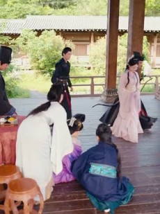 《短剧 踏遍宫阙不思君》75集一键解锁全集剧情