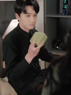 《短剧 月光落在我身上》76集一键解锁全集剧情