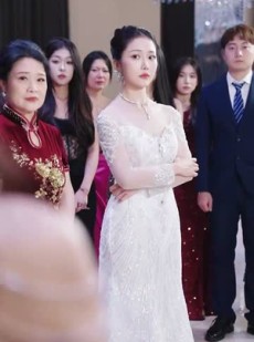 《短剧 凤殿至尊》70集独家短剧免费观看