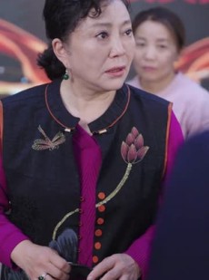 《短剧 她在骗你》40集免费短剧一键解锁