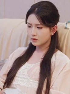 《短剧 揽月入怀烬晚冬》70集全集免费观看流畅播放