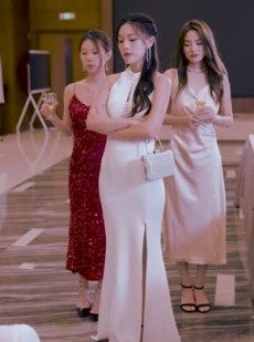《短剧 公司保洁员竟是女总裁》100集短剧热播中随时看