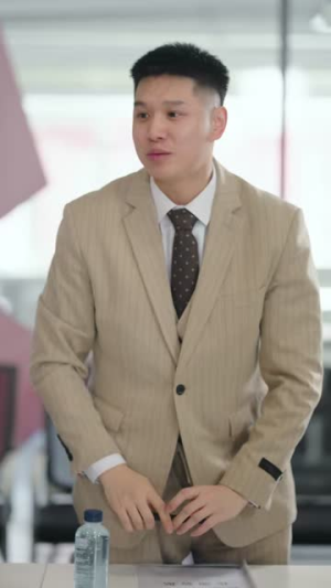 美女老板悔哭了(100集) 美女老板悔哭了(100集)短剧大结局全集解锁