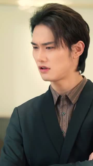 我和总裁玩心眼,总裁跟我来真的(96集) 我和总裁玩心眼,总裁跟我来真的(96集)短剧合集导演剪辑版