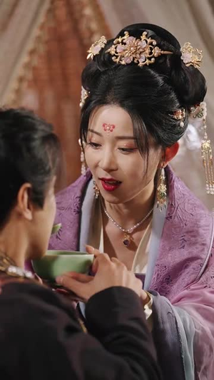 狂妃靠近王爷在颤抖(73集) 狂妃靠近王爷在颤抖(73集)短剧宝藏全集限免看