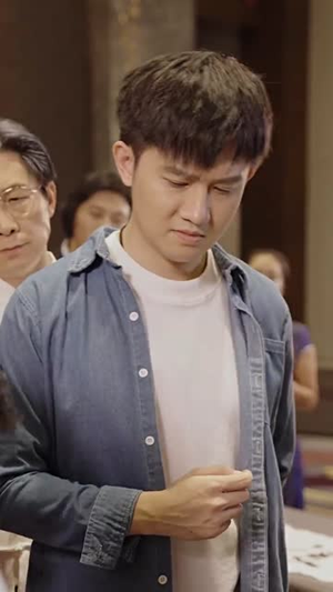 千古圣皇闯龙都(99集) 千古圣皇闯龙都(99集)短剧精选全集无广告