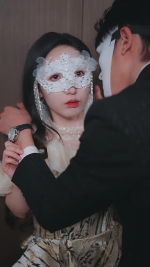 金笼(31集) 金笼(31集)短剧全系列永久免费