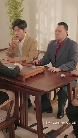 抢救当天:女儿拒绝签字(80集) 抢救当天:女儿拒绝签字(80集)短剧大结局合集放送