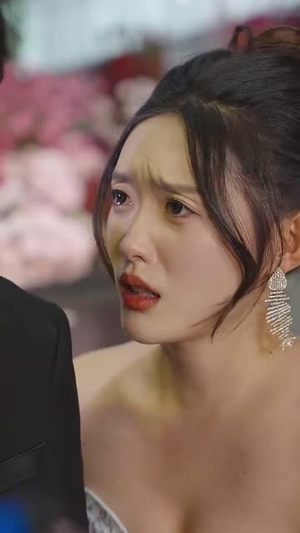 震惊,穷酸老婆竟是高门千金(60集) 震惊,穷酸老婆竟是高门千金(60集)短剧全集幕后花絮版