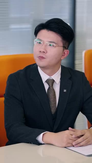重生:我选择先搞钱(84集) 重生:我选择先搞钱(84集)短剧合集通宵追更版