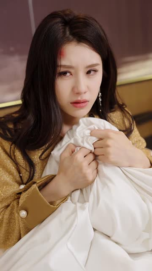 她比月光更耀眼(75集) 她比月光更耀眼(75集)短剧大结局限免特辑