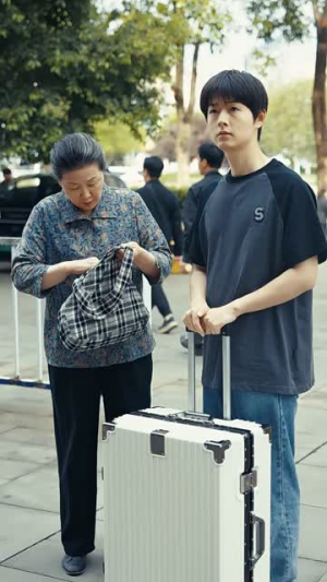 名扬金榜后我众叛亲离(56集) 名扬金榜后我众叛亲离(56集)短剧全剧终限免合集