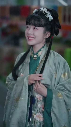 洞房夜遭换亲,她带小皇帝去逃荒(107集) 洞房夜遭换亲,她带小皇帝去逃荒(107集)短剧全集秒播无卡顿