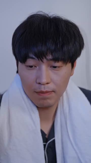 而立之年失业觉醒自由职业系统(100集) 而立之年失业觉醒自由职业系统(100集)短剧全集秒播无卡顿